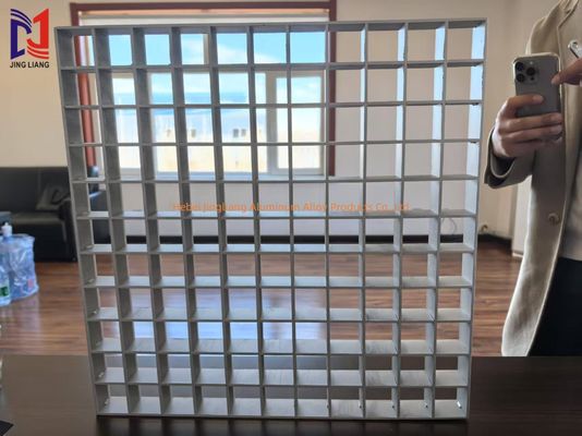 প্রসাধন প্রকল্পের জন্য কাস্টমাইজযোগ্য অ্যালুমিনিয়াম খাদ গ্রিল